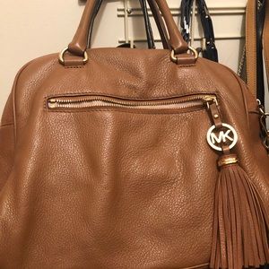 MICHAEL KORS bowling bag type, great condition
